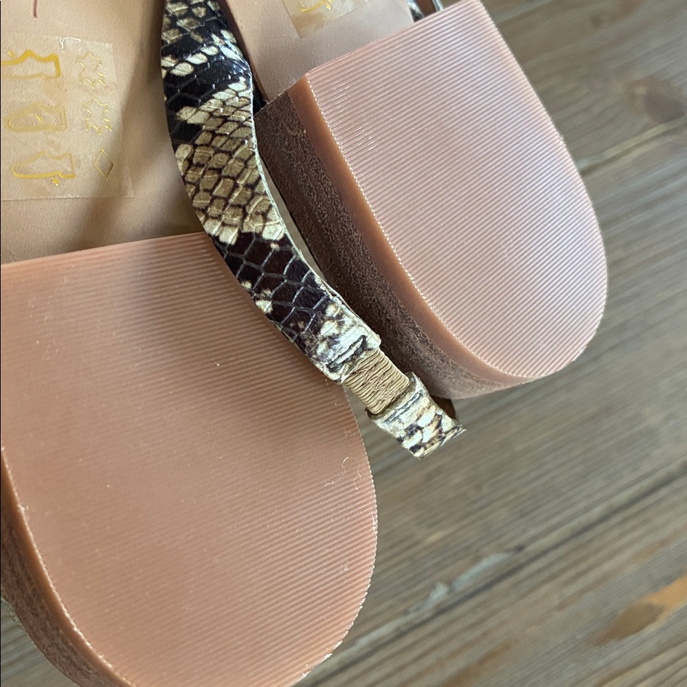 Madewell Heidi Slingback Sandal in Snake Embossed Leather 7 - Picture 9 of 10